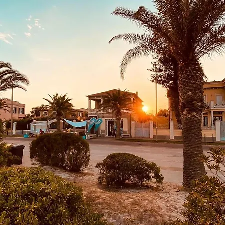 La Del Mare (adults Only)