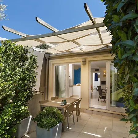 Hotel La Del Mare 3*