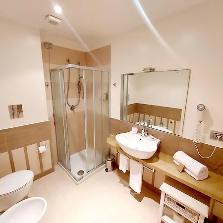 Hotell La Del Mare (adults Only) 3*
