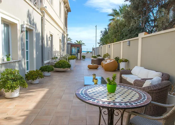 La Del Mare (adults Only)